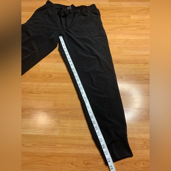 Joe Fresh Active Black Four-Way Stretch Joggers - Size 10 - Picture 6 of 8